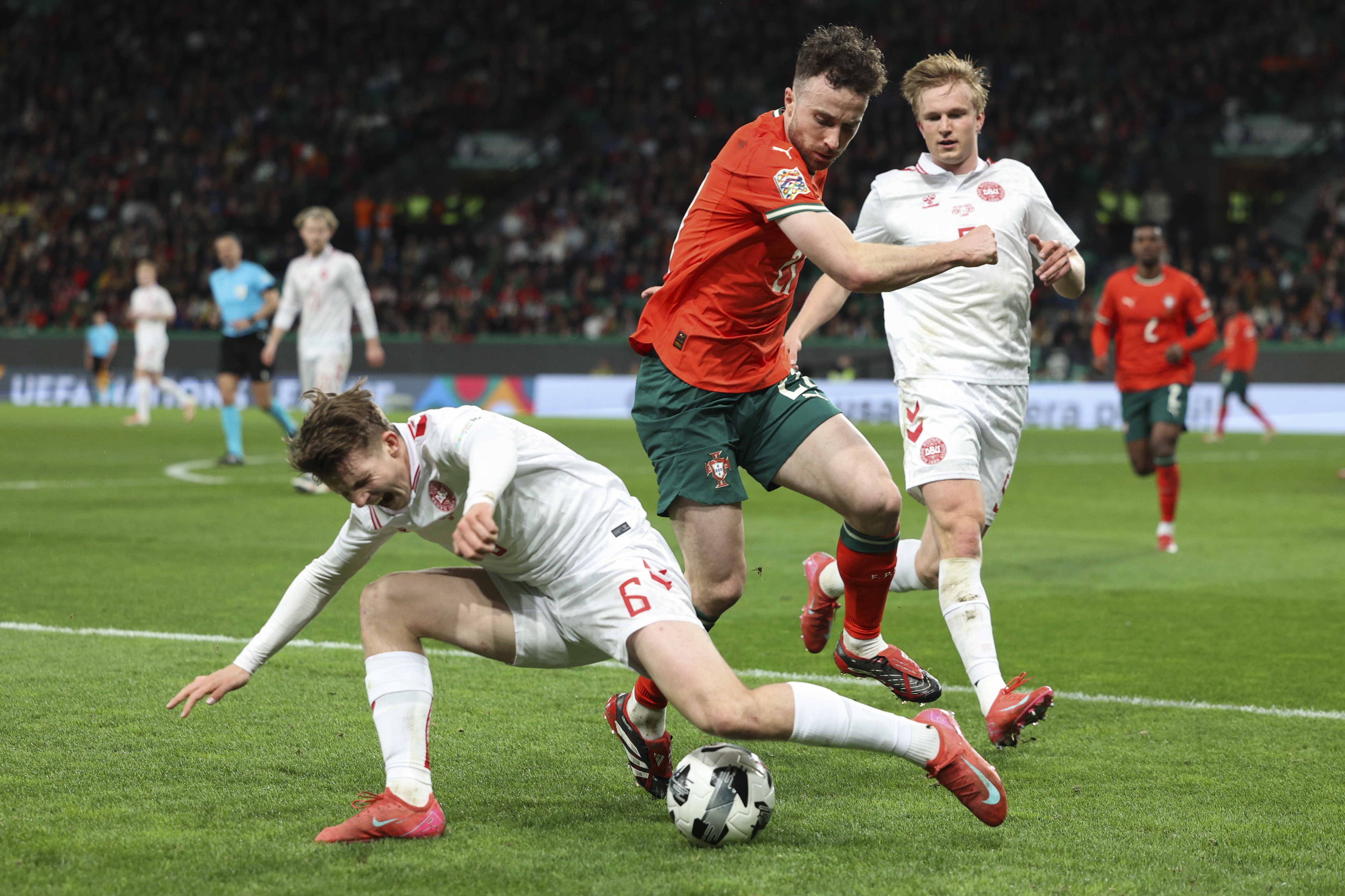 欧国联赛球队合作紧密，实力相互加强共同进步