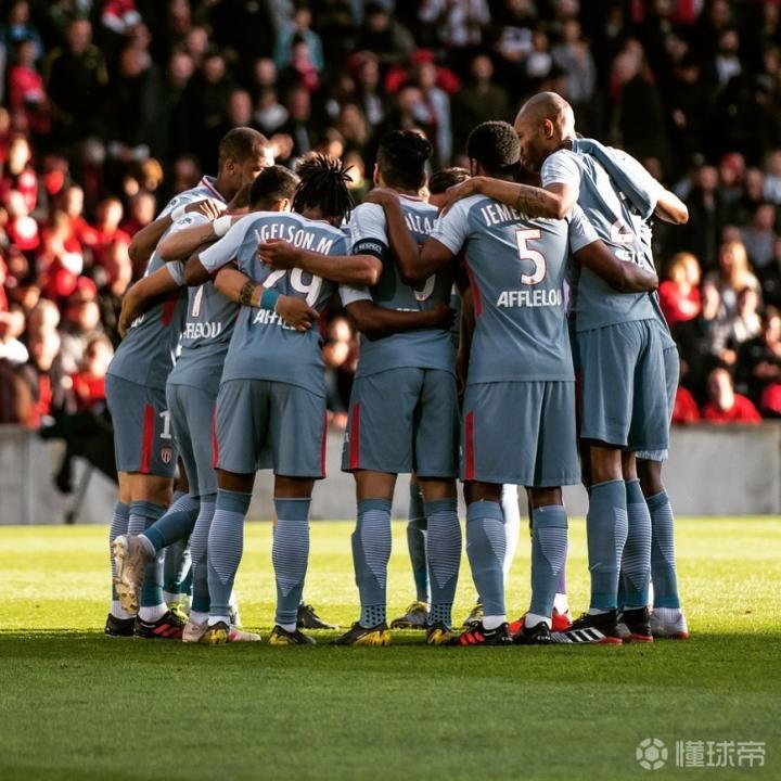 KOK体育-包含摩纳哥击败索肖,冲击法甲联赛冠军位置的词条