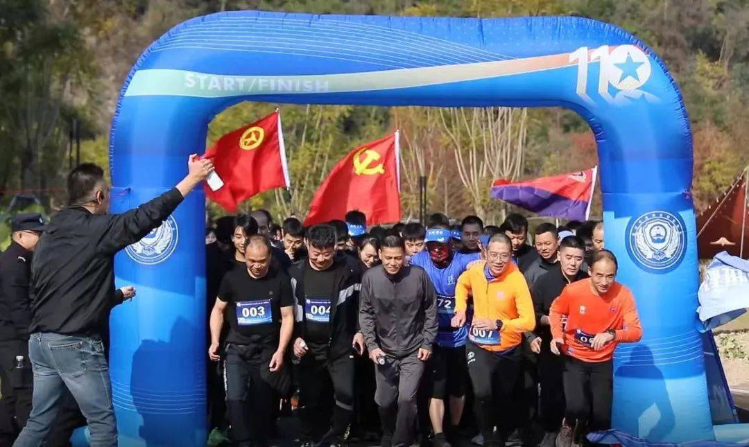 KOK体育-球队拉练提升团队协作,默契配合豪取连胜的简单介绍