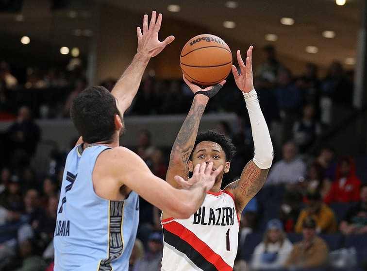 沃特森赞扬球队合作密切，带来令人振奋的胜利(团队合作个人心得体会简短)