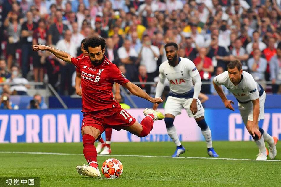 KOK体育-澳大利亚国家队员在比赛中勇夺胜利，喜笑颜开