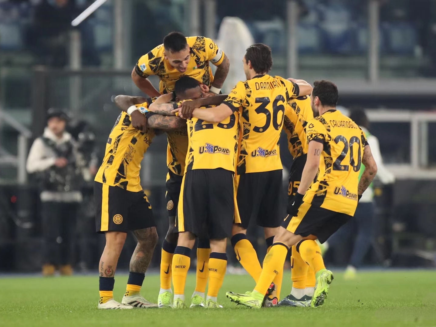 KOK体育-包含热那亚客场击败国际米兰，取得重要胜利的词条